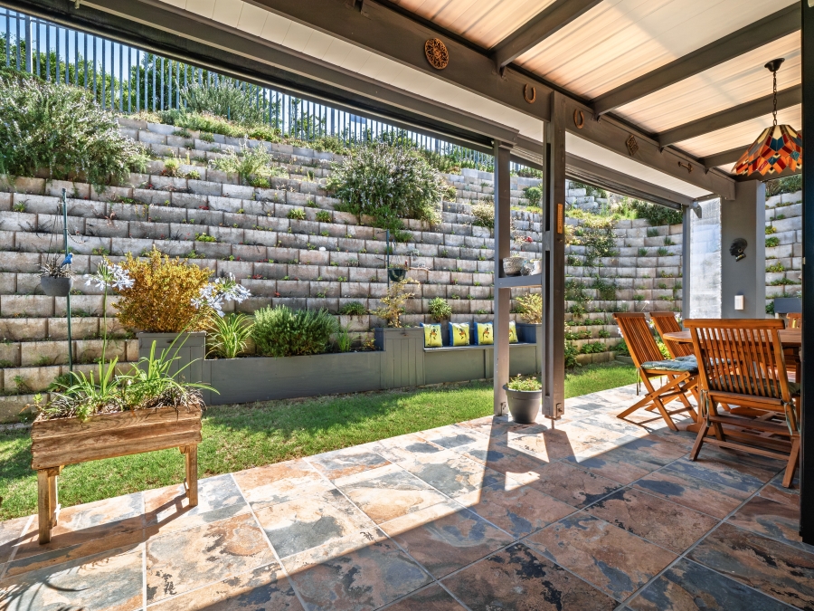 2 Bedroom Property for Sale in The Village Western Cape